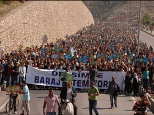 Tunceli'de baraj ve HES karşıtı yürüyüş