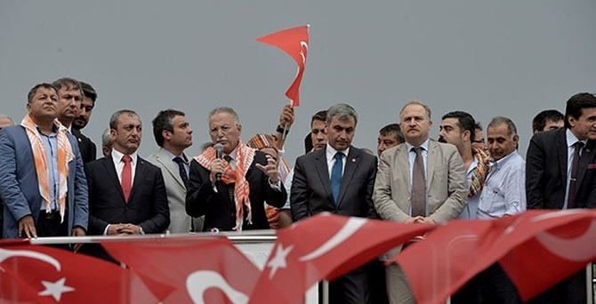 'Ben Türk oğlu Türküm'