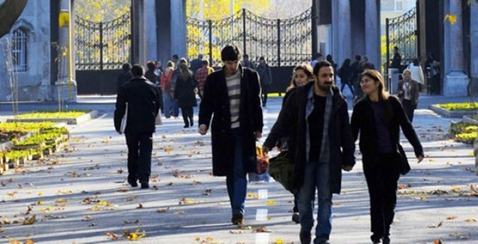 Genç üniversite mezunlarının yüzde 30'u işsiz