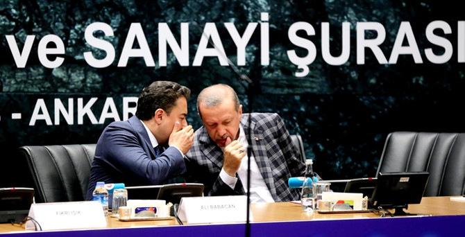 "Babacan görevine devam edecek"