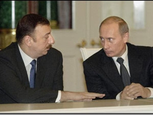 Putin ile Aliyev bir araya geldi