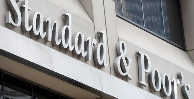 S&P'ye "revize" tepkisi