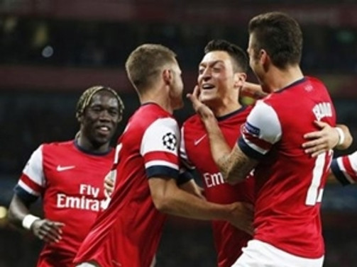 Beşiktaş'ın rakibi Arsenal, İstanbul'a geldi