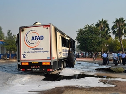 Adana'dan AFAD TIR'ı yandı