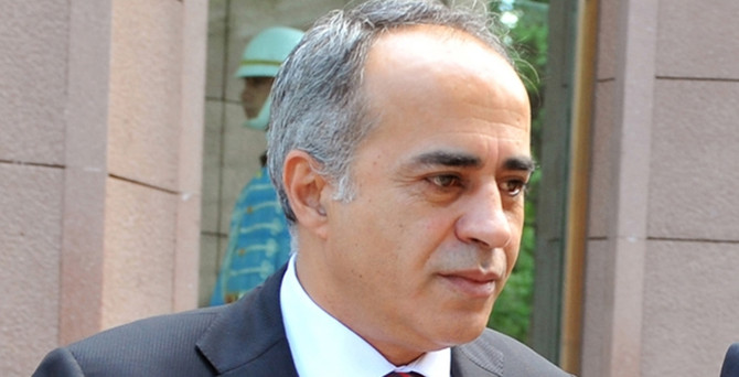 Gül'ün Basın Başdanışmanı istifa etti