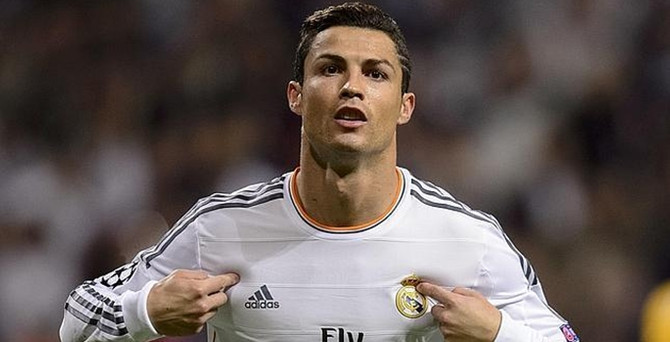 Ronaldo Avrupa'da yılın futbolcusu seçildi