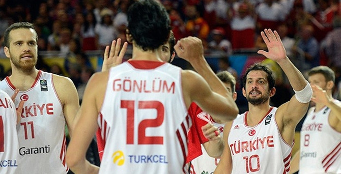 12 Dev Adam ikincilik şansını sürdürdü