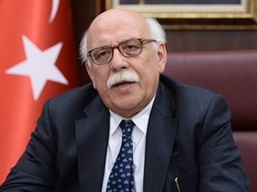 Başörtüsü açıklaması: Provokasyon olabilir
