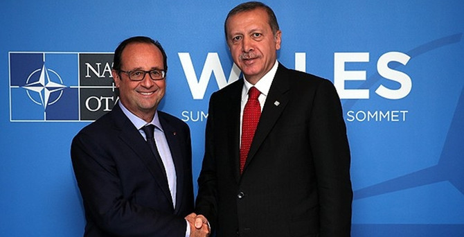 Erdoğan, Nato Zirvesi'nde liderlerle görüştü
