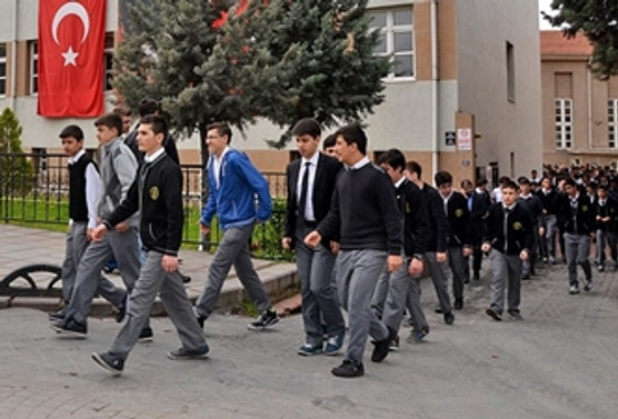 Nakil talebi bulunan öğrencilerden yoklama alınmayacak