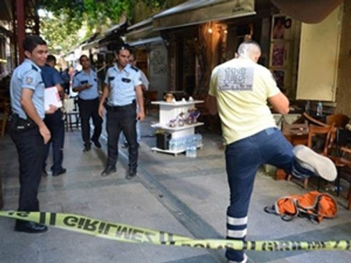 Beyoğlu'nda masa kavgası: 1 ölü