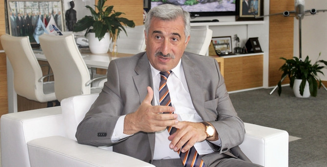 "Türk firmalarıyla ortaklık kurup, yurtdışındaki ihalelere katılacağız"