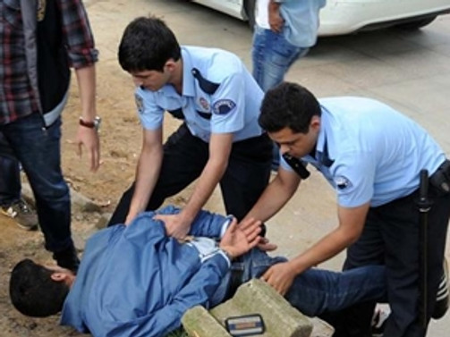 Gezi Parkı'nda 2 gözaltı