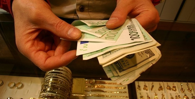 Kişi başı varlık düştü, borç çıktı