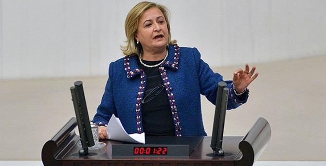 AK Parti de "Torba Kanun"dan şikayetçi