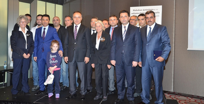 ‘Silahlar sadece öldürür’