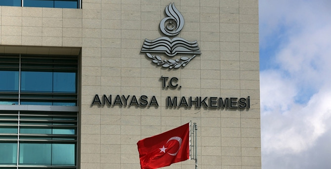 AYM'ye 2 buçuk yılda 38 bin başvuru