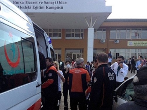 Kokudan etkilenen 30 öğrenci hastanelik oldu!
