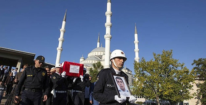 Şehit Emniyet Müdür Yardımcısı toprağa verildi