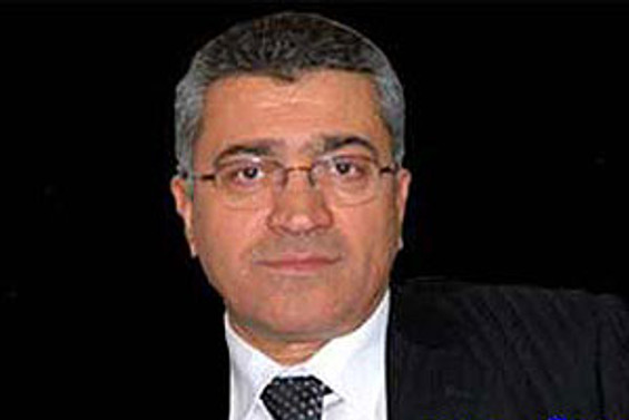 Özdemir hastaneye kaldırıldı
