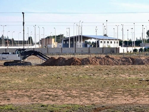 Suriye sınırında hendek çalışması