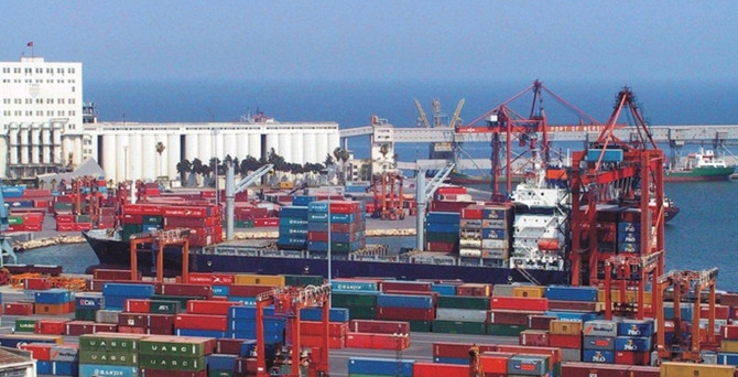 Dış ticaret açığı 7 milyar doları aştı
