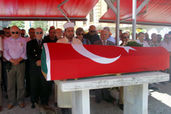 Prof. Dr. Akatlı son yolculuğuna uğurlandı
