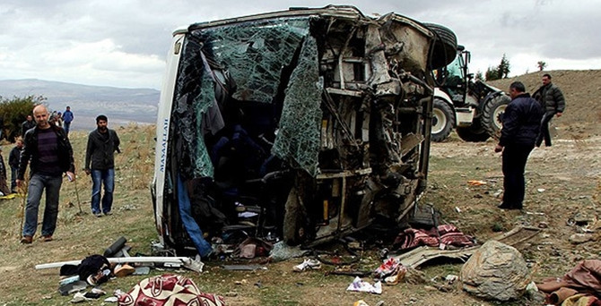 Afyon'da feci kaza!