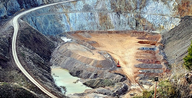 Teröristler 400 kilo patlayıcı kaçırdı!