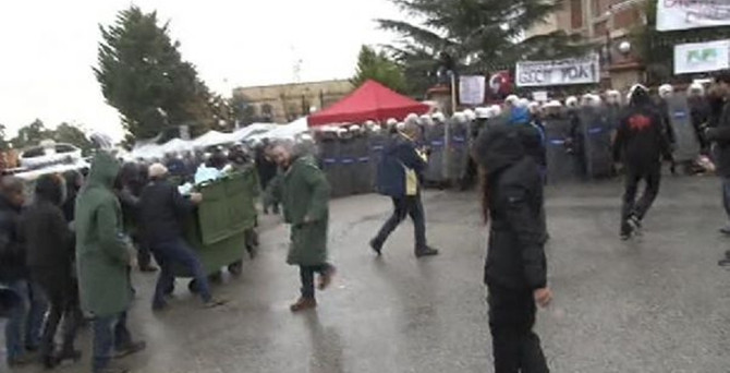 Validebağ'da polis müdahalesi