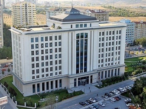AK Parti hafta sonu kampa giriyor