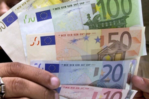 Euro gözünü yukarı dikti