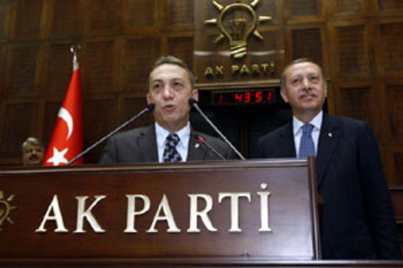 Mücahit Pehlivan AK Parti'ye katıldı