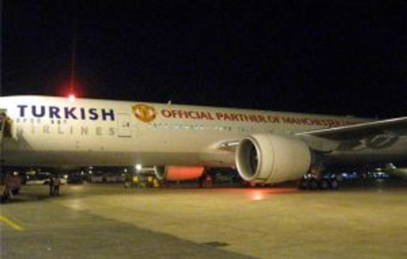 THY, Boeing 777'ye Manchester United forması giydirdi