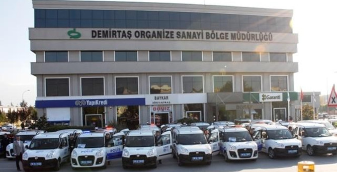 DOSAB’lı sanayicilerden Emniyet'e araç desteği