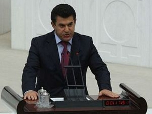 Ders kitapları için Meclis Araştırması istedi