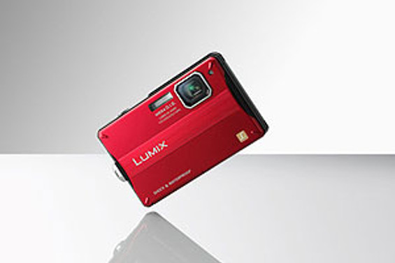 Panasonic'ten Rambo fotoğraf makinesi