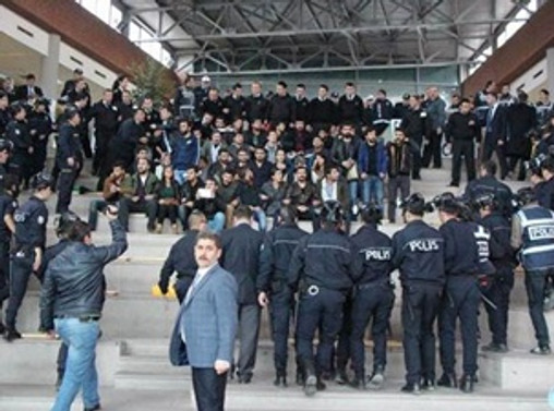 Gözaltına alınan öğrenciler serbest bırakıldı