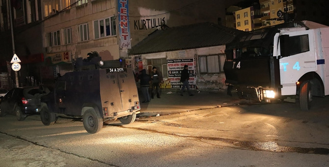 28 adrese 'terör' baskını: 20 gözaltı!