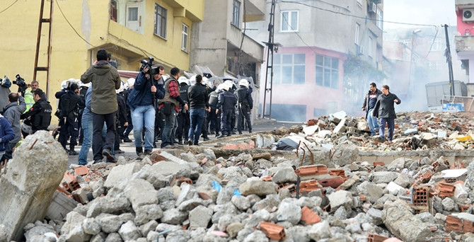 Esenler'deki operasyonda 18 gözaltı