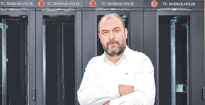 'Ak Saray'ın verileri ona emanet