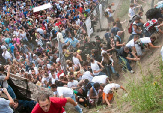 Kargaşa, festivali faciaya çevirdi