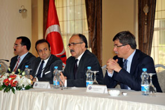 Hükümet hayata geçirdiği reformları masaya yatırdı