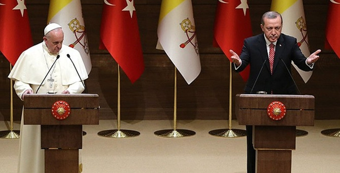 Papa Franciscus ve Erdoğan'dan ortak mesajlar