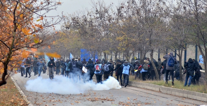Ankara'da öğrencilere gazlı müdahale