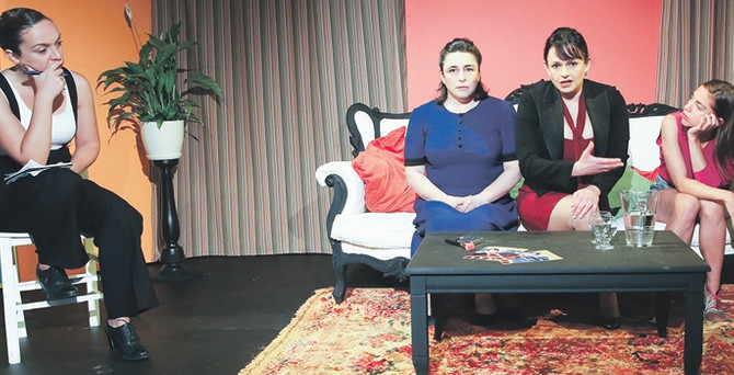 Hayat 'Poz'lardan mı ibaret?