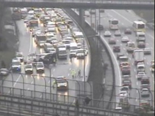 Kaza, İstanbul trafiğini felç etti