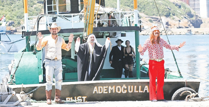 Acemi çakallar, bir kez daha iş başında
