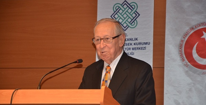 İlk Kültür Bakanı vefat etti