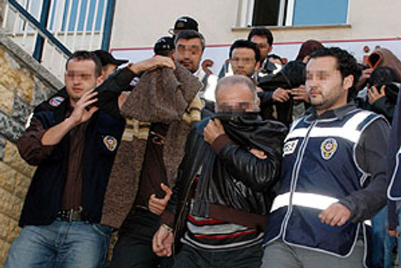 İstanbul ve Kocaeli'de uyuşrucuya darbe